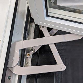 High Quality Vinyl Window: Dual arm quality hardware