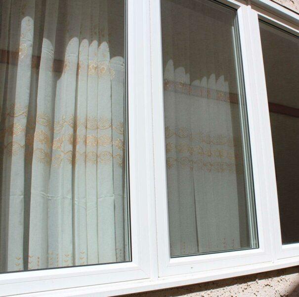 full_frame_window_installation
