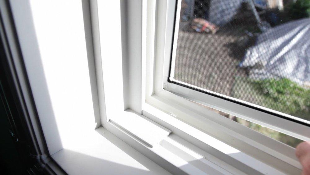 VIDEO: How To Take Window Screens Off After Installation