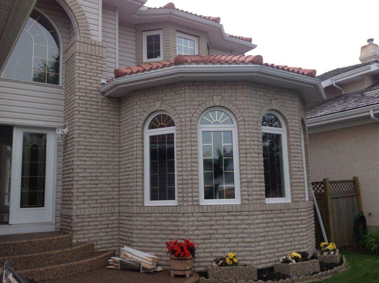 There are plenty of options for window installers in Calgary. The right one for you may depend entirely on your installation.