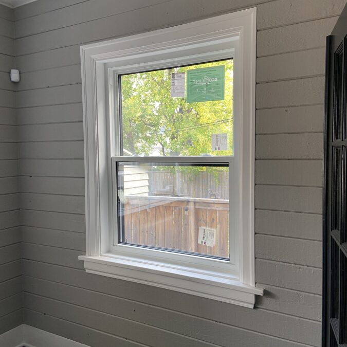 hung window Winnipeg