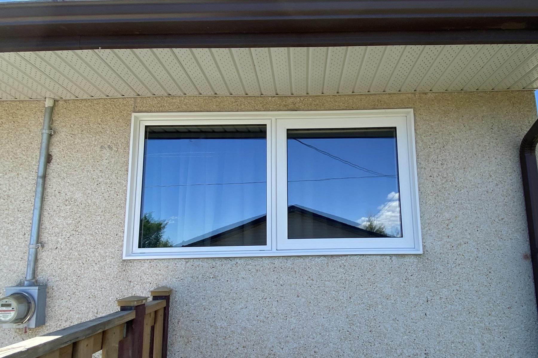 https://www.ecolinewindows.ca/wp-content/uploads/84142-casement-1-Calgary.jpeg