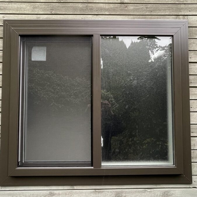 Sliding window Maple Ridge