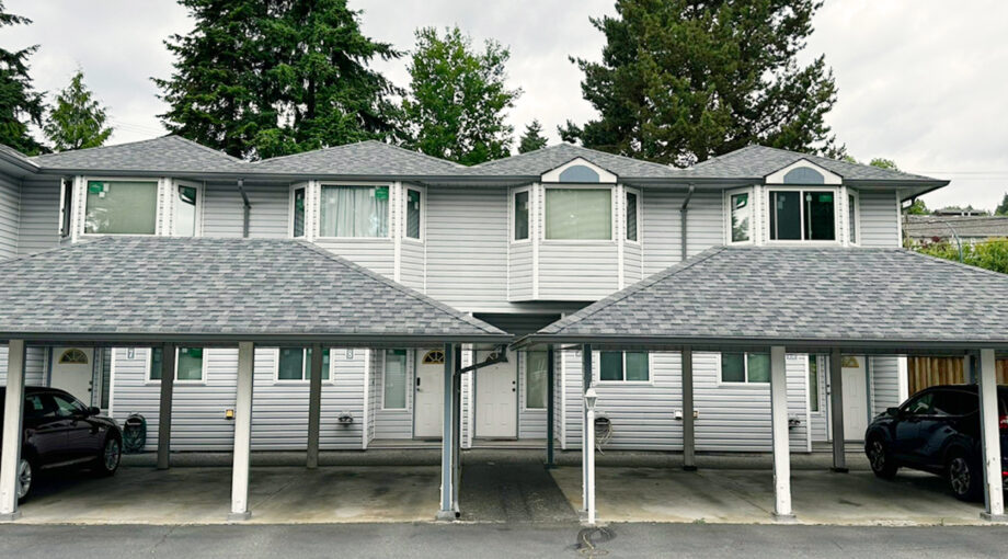 Hull house replacement windows